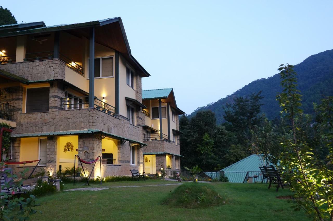 Araiya Palampur Hotel Eksteriør billede