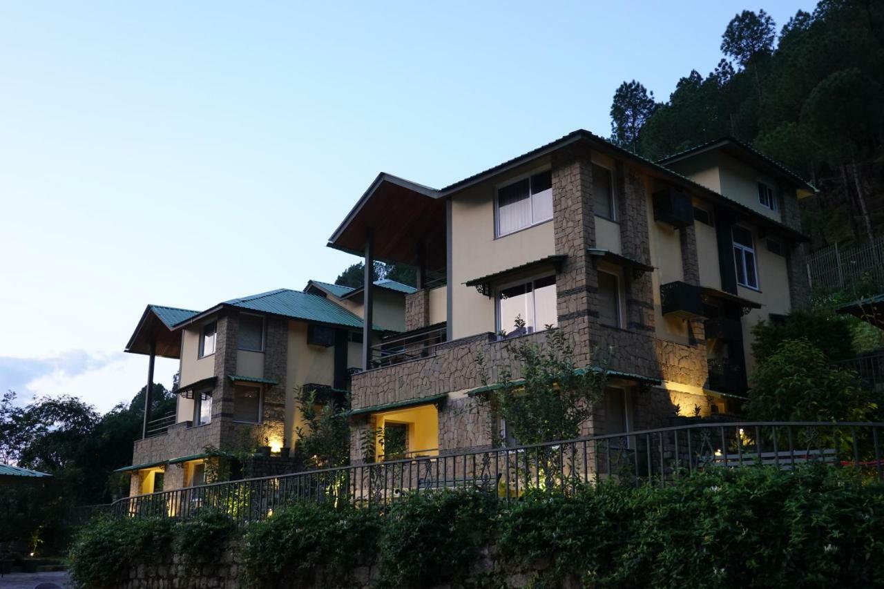 Araiya Palampur Hotel Eksteriør billede